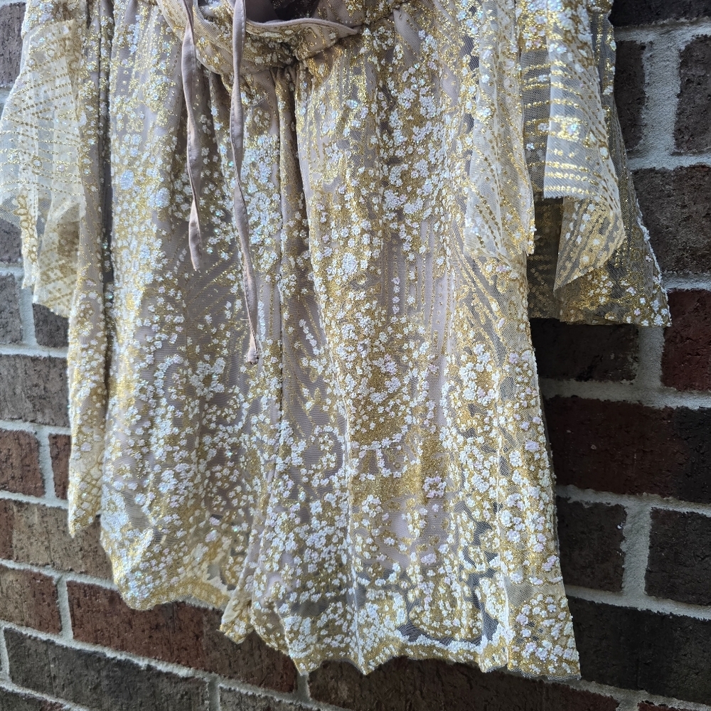 Hello Molly Gold Shimmer Off Shoulder Playsuit Romper Size M Blush Glitter - Picture 4 of 9